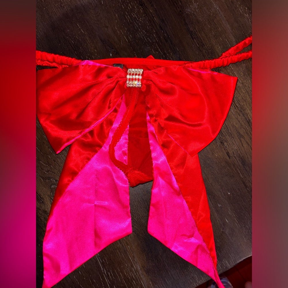 Victoria’s Secret Bow Thong